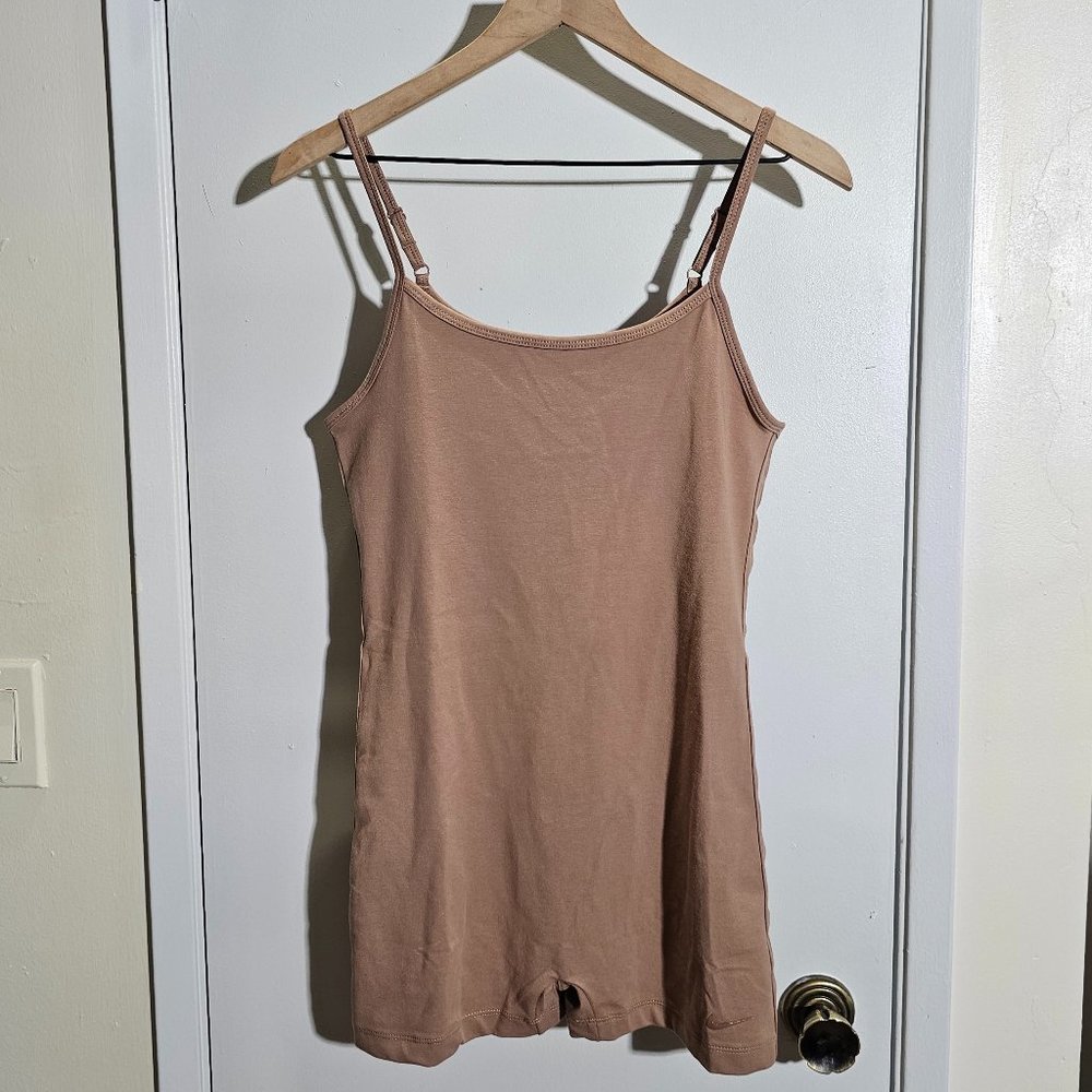🏷️NWT Nike Sportswear Bodysuit In Desert Dust - Size Medium - Picture 7 of 15
